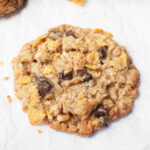 A single Hobo cookie on a white background.